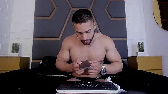 massimofiore  online show from December 17, 3:55 am