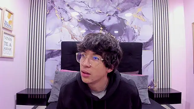 Snapshot of Desire_Ecstasy chatting on November 27, 1:00 pm Desire Ecstasy online show from November 27, 1:00 pm