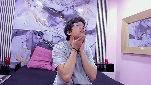 Snapshot of Desire_Ecstasy chatting on November 14, 1:15 pm Desire Ecstasy online show from November 14, 1:15 pm