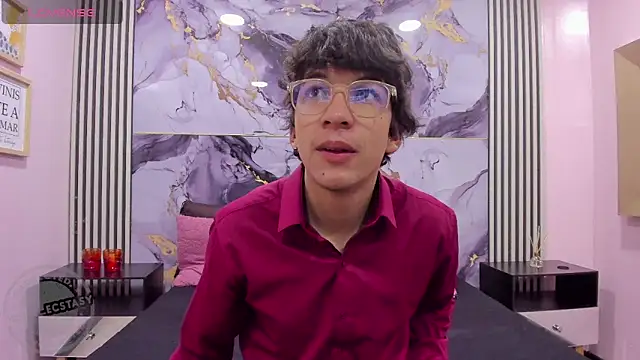 Snapshot of Desire_Ecstasy chatting on November 6, 1:15 pm Desire Ecstasy online show from November 6, 1:15 pm