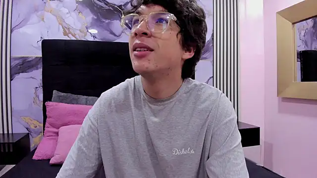 Snapshot of Desire_Ecstasy chatting on November 24, 1:00 pm Desire Ecstasy online show from November 24, 1:00 pm