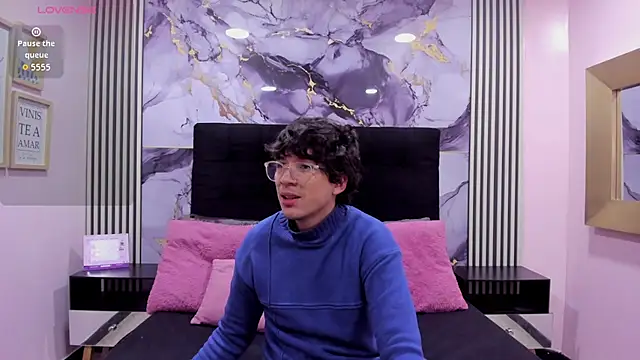 Snapshot of Desire_Ecstasy chatting on December 5, 12:48 pm Desire Ecstasy online show from December 5, 12:48 pm