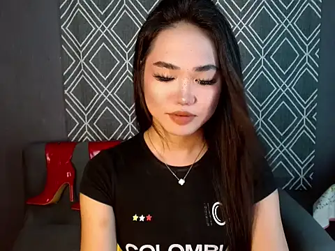 hugesignificant 69 online show from October 10, 5:41 am