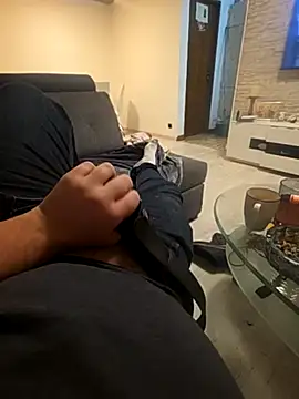 Snapshot of bigdicksklave chatting on February 23, 8:42 pm bigdicksklave online show from February 23, 8:42 pm