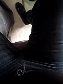 bigdicksklave online show from March 11, 7:24 am