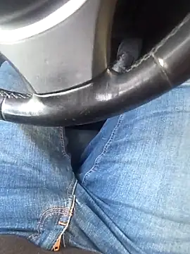 bigdicksklave online show from May 3, 5:05 pm