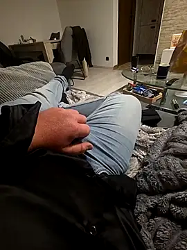 bigdicksklave online show from November 4, 8:23 pm