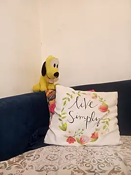 TheSassyGirl7 online show from April 14, 6:57 pm