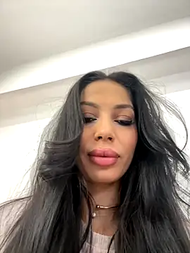 Bella Vixen  online show from October 27, 8:10 pm