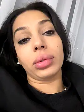 Bella Vixen  online show from November 5, 12:14 am