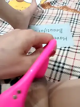 Snapshot of Thaohoa_love chatting on March 1, 11:54 am Thaohoa love online show from March 1, 11:54 am