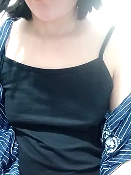 Snapshot of Thaohoa_love chatting on November 7, 8:46 pm Thaohoa love online show from November 7, 8:46 pm