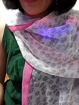 Snapshot of Thaohoa_love chatting on October 24, 6:40 pm Thaohoa love online show from October 24, 6:40 pm