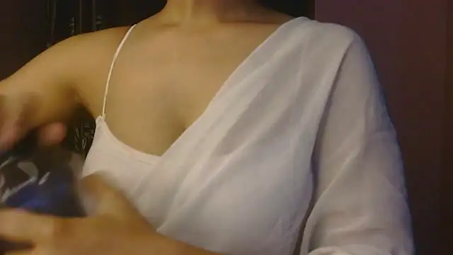 Snapshot of your_cute_girl chatting on May 16, 5:17 am your cute girl online show from May 16, 5:17 am