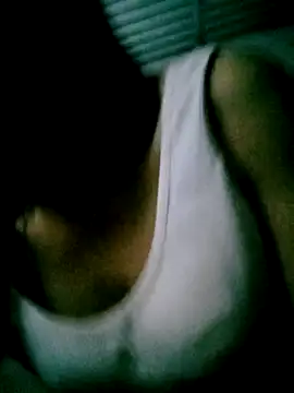 Snapshot of Lisa_pusy chatting on October 11, 10:22 pm Lisa pusy online show from October 11, 10:22 pm