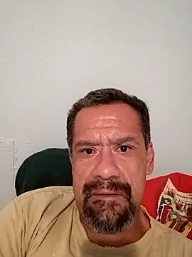 Snapshot of curiousonlooker10 chatting on October 14, 6:52 pm curiousonlooker10 online show from October 14, 6:52 pm