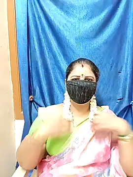 sushma26 online show from October 3, 7:04 pm