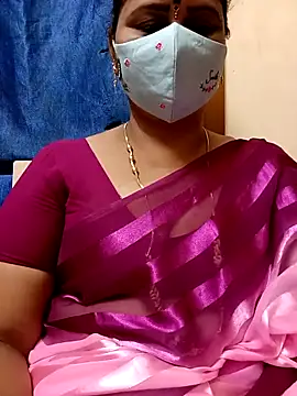 Snapshot of sushma26 chatting on April 26, 7:33 pm sushma26 online show from April 26, 7:33 pm
