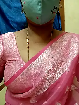 Snapshot of sushma26 chatting on June 3, 10:38 am sushma26 online show from June 3, 10:38 am