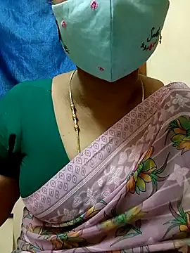 Snapshot of sushma26 chatting on April 30, 11:09 pm sushma26 online show from April 30, 11:09 pm