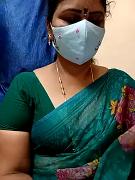 Snapshot of sushma26 chatting on April 29, 6:58 pm sushma26 online show from April 29, 6:58 pm