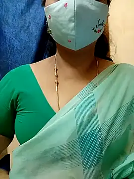 Snapshot of sushma26 chatting on May 8, 12:47 am sushma26 online show from May 8, 12:47 am