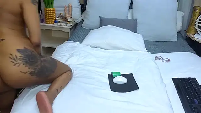 CaramelNatashaxx online show from January 7, 9:09 pm