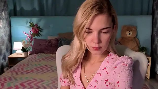 Aurora Bennet online show from December 1, 12:11 am