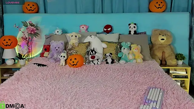 Aurora Bennet online show from October 28, 12:11 am