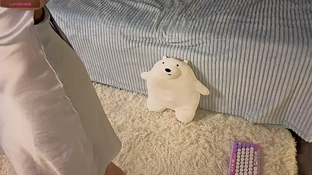 Snapshot of Aurora_Bennet chatting on February 3, 2:53 am Aurora Bennet online show from February 3, 2:53 am