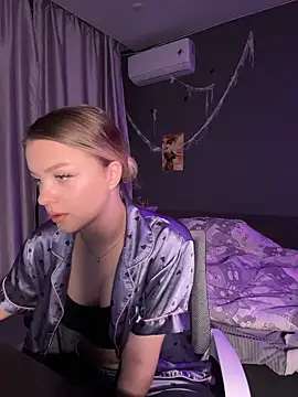 Snapshot of VelvetRush_ chatting on October 30, 4:26 pm VelvetRush online show from October 30, 4:26 pm