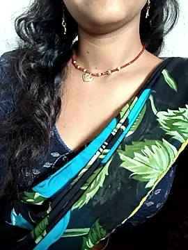 AnanyaKapoor89 online show from September 13, 6:35 am