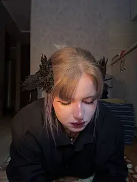 n1ghtcloud online show from September 25, 11:11 pm