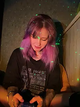 n1ghtcloud online show from December 2, 8:54 pm