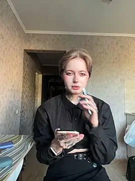 n1ghtcloud online show from September 25, 11:05 am