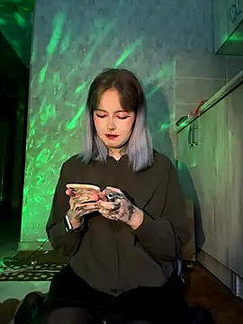 n1ghtcloud online show from September 27, 9:10 pm