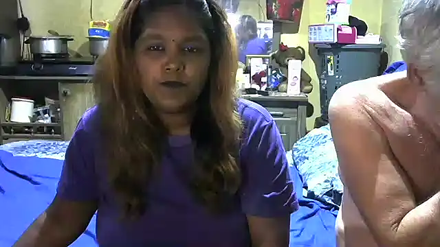 crazyloverstasmike online show from October 2, 7:06 pm