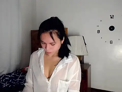 kera metina online show from March 12, 2:50 am