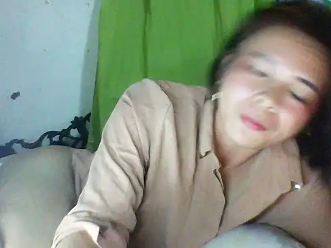 Snapshot of kera_metina chatting on October 1, 11:47 am kera metina online show from October 1, 11:47 am