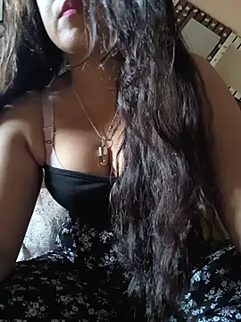 queenbuggi online show from May 29, 9:04 am