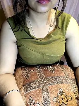 queenbuggi online show from February 28, 6:35 am