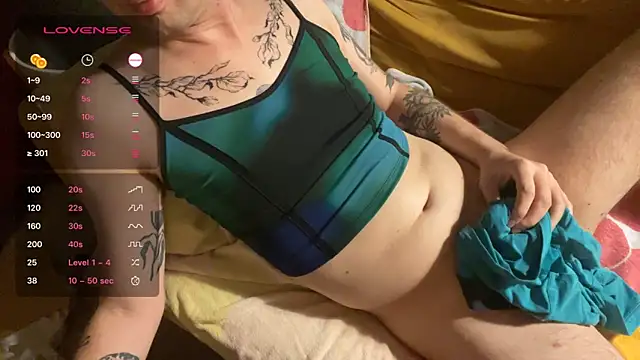 NoaTender online show from October 31, 7:32 pm