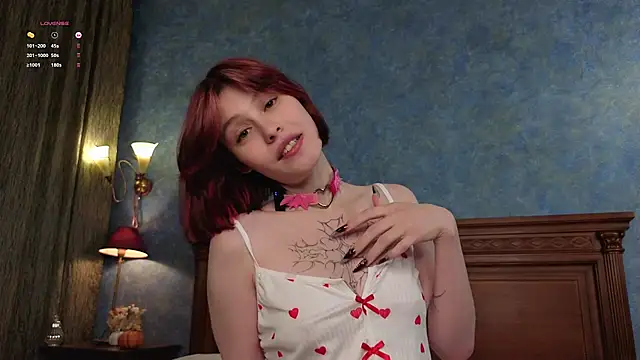 Snapshot of LurleneRamo chatting on November 7, 1:10 am LurleneRamo online show from November 7, 1:10 am