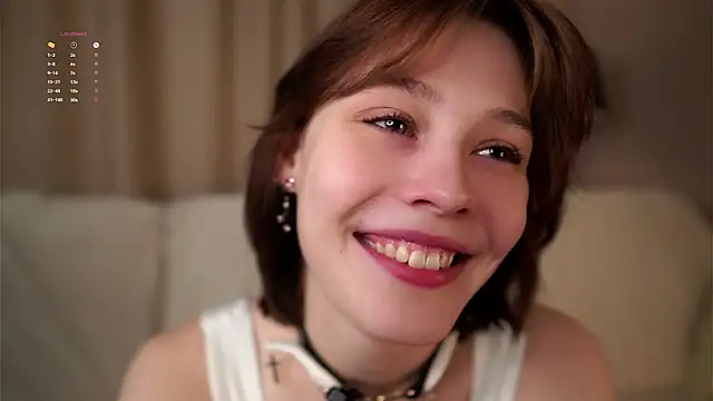 Snapshot of LurleneRamo chatting on October 21, 1:05 am LurleneRamo online show from October 21, 1:05 am