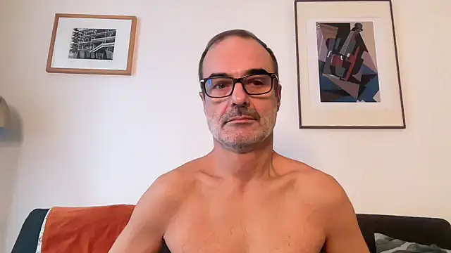 Snapshot of Milkywaymen chatting on November 15, 1:15 pm Milkywaymen online show from November 15, 1:15 pm