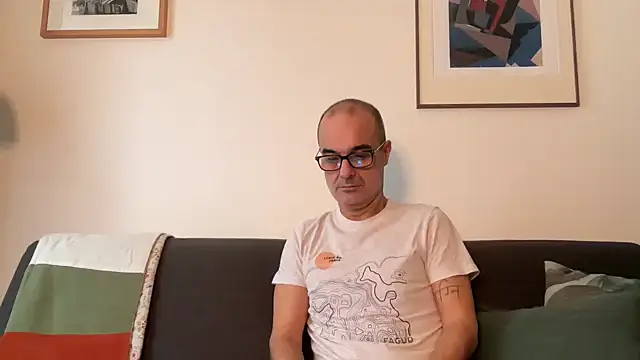 Snapshot of Milkywaymen chatting on November 27, 1:55 pm Milkywaymen online show from November 27, 1:55 pm