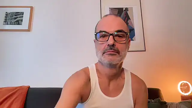 Snapshot of Milkywaymen chatting on November 22, 2:05 pm Milkywaymen online show from November 22, 2:05 pm