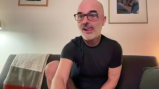 Milkywaymen online show from February 17, 7:33 pm