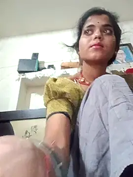 Snapshot of Rachna_Love chatting on October 13, 1:40 am Rachna Love online show from October 13, 1:40 am