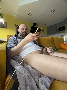 smint06 online show from March 18, 5:03 pm